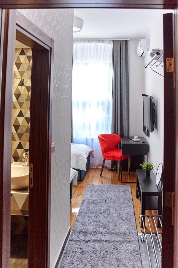 Restoran Orijent 5 Aparthotel Σόμπορ Εξωτερικό φωτογραφία