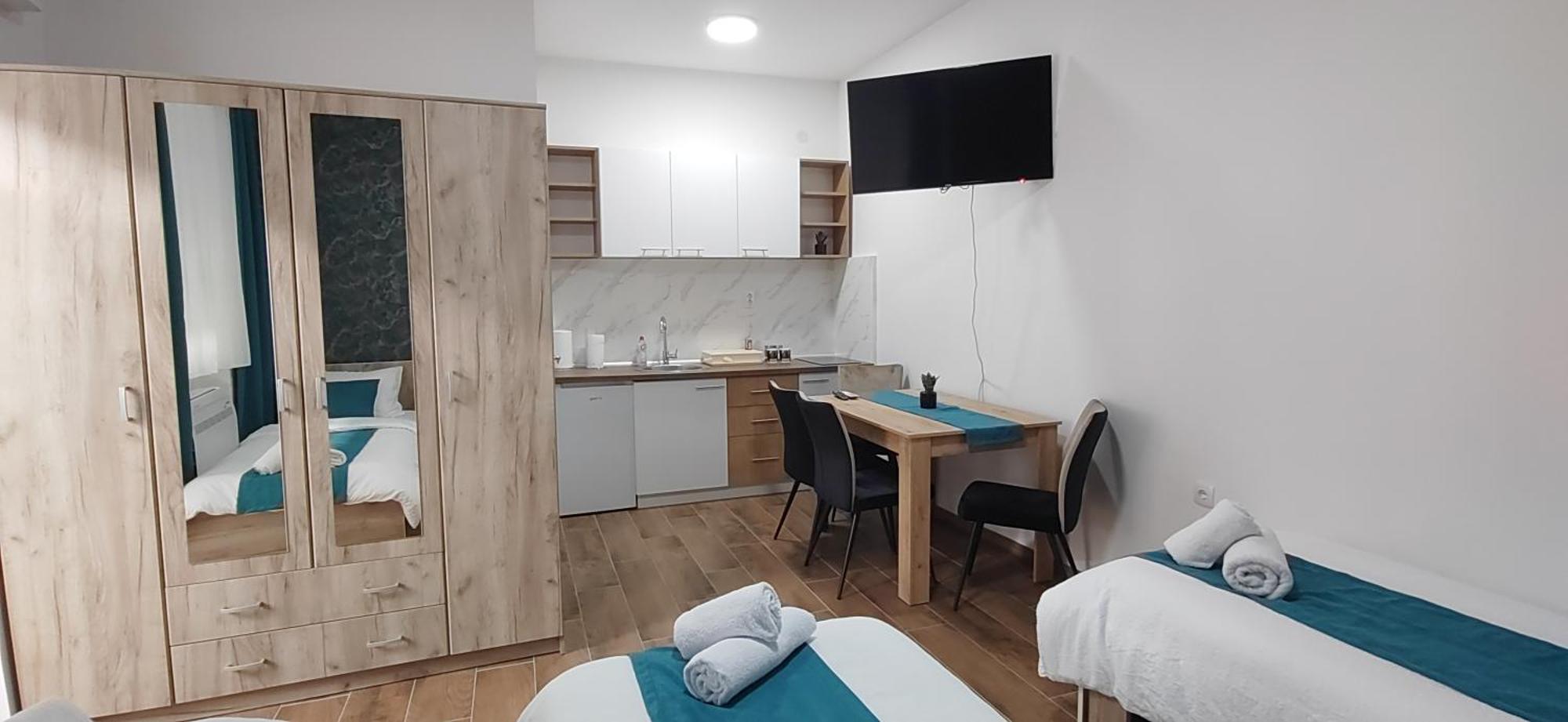 Restoran Orijent 5 Aparthotel Σόμπορ Εξωτερικό φωτογραφία