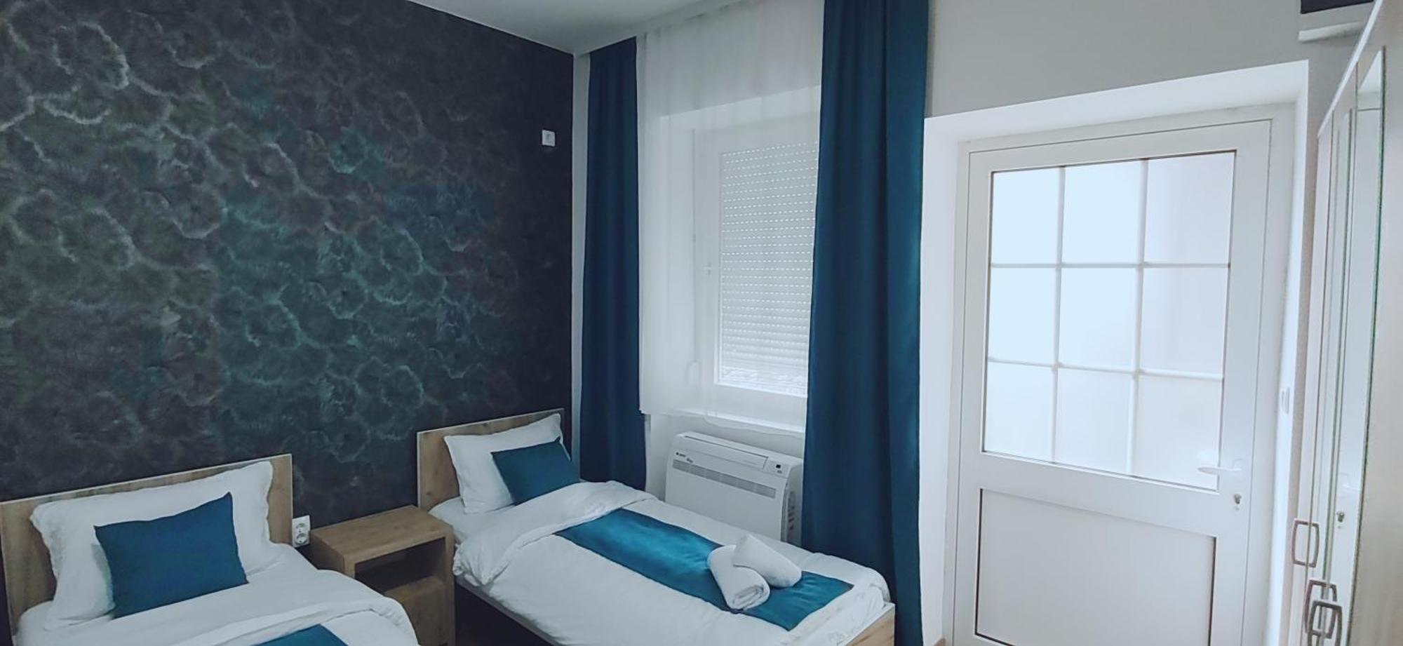 Restoran Orijent 5 Aparthotel Σόμπορ Εξωτερικό φωτογραφία